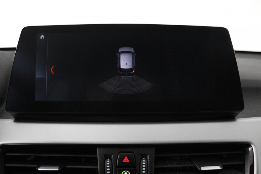 BMW X1 SDrive18i Executive Edition Automaat (NAVIGATIE, STOELVERWARMING, LED, PDC, 1e EIGENAAR, GOED ONDERHOUDEN)