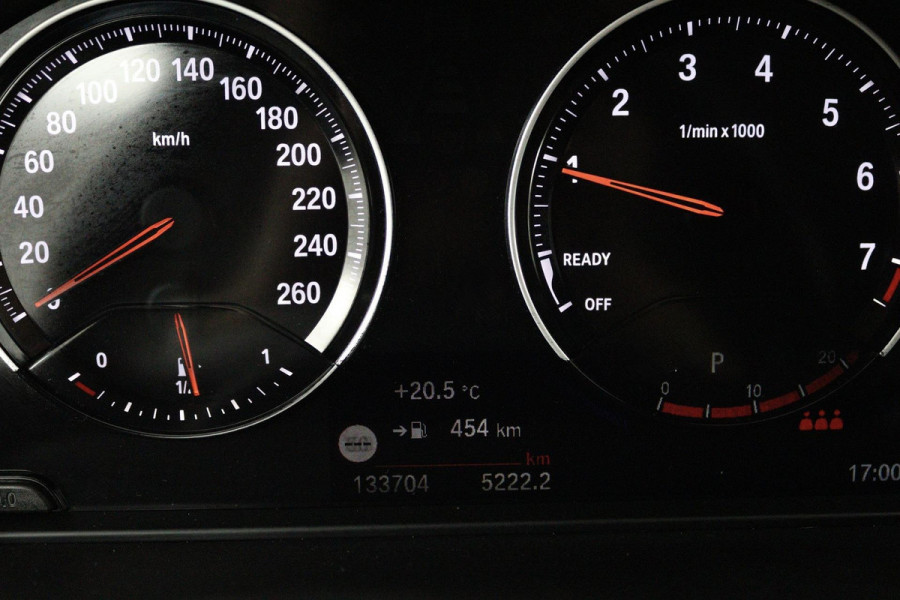 BMW X1 SDrive18i Executive Edition Automaat (NAVIGATIE, STOELVERWARMING, LED, PDC, 1e EIGENAAR, GOED ONDERHOUDEN)