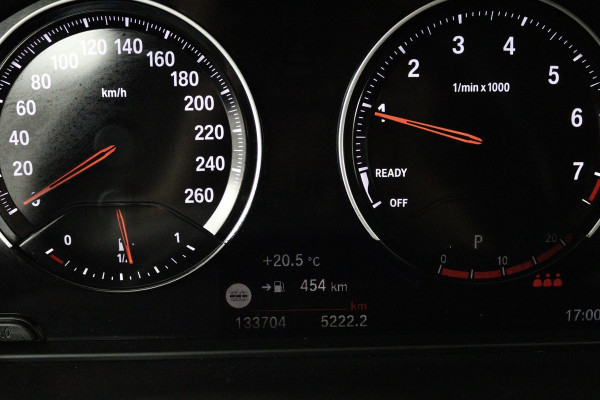 BMW X1 SDrive18i Executive Edition Automaat (NAVIGATIE, STOELVERWARMING, LED, PDC, 1e EIGENAAR, GOED ONDERHOUDEN)