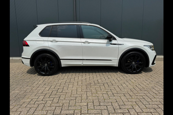 Volkswagen Tiguan 1.5 TSI * R-Line * Panorama * Visueel Cockpit * Trekhaak *