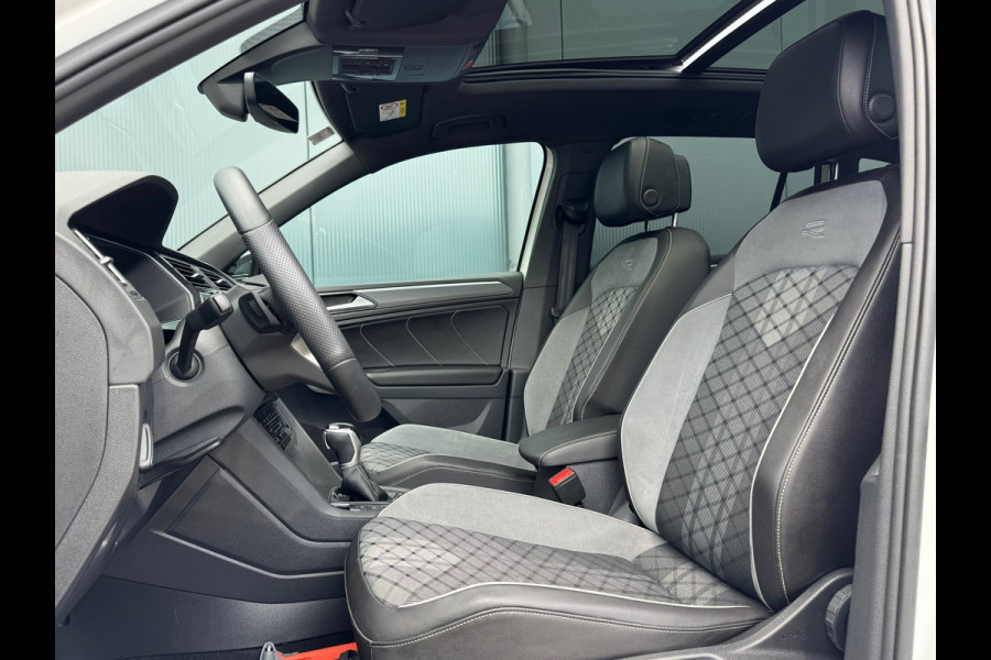 Volkswagen Tiguan 1.5 TSI * R-Line * Panorama * Visueel Cockpit * Trekhaak *