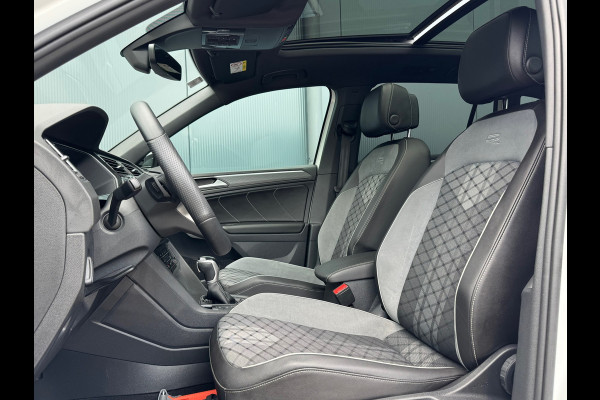 Volkswagen Tiguan 1.5 TSI * R-Line * Panorama * Visueel Cockpit * Trekhaak *