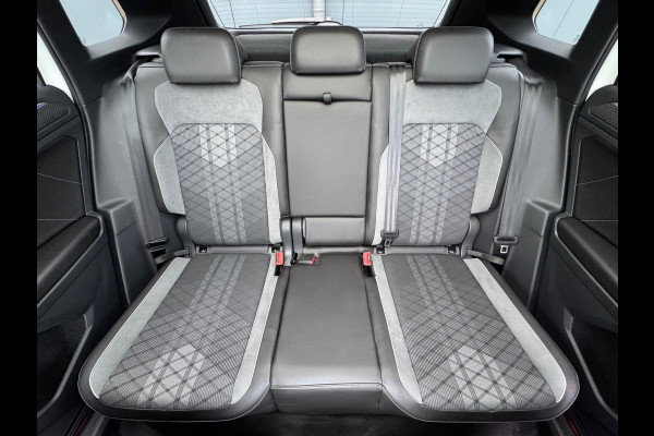 Volkswagen Tiguan 1.5 TSI * R-Line * Panorama * Visueel Cockpit * Trekhaak *