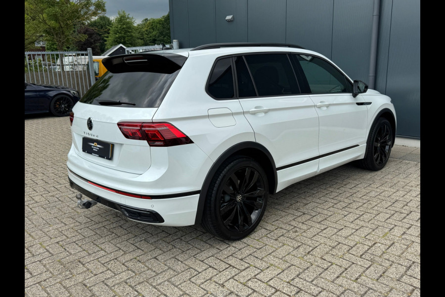 Volkswagen Tiguan 1.5 TSI * R-Line * Panorama * Visueel Cockpit * Trekhaak *
