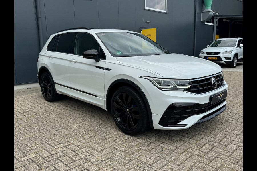 Volkswagen Tiguan 1.5 TSI * R-Line * Panorama * Visueel Cockpit * Trekhaak *