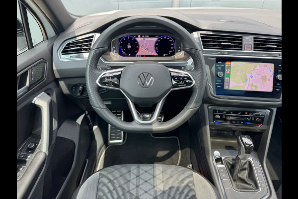 Volkswagen Tiguan 1.5 TSI * R-Line * Panorama * Visueel Cockpit * Trekhaak *