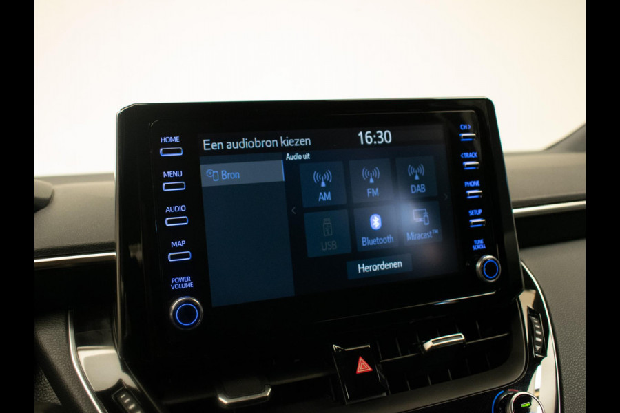 Toyota Corolla Touring Sports 1.2 Turbo Dynamic Sport (APPLE CARPLAY,NAVI,LED,CRUISE,CLIMATE,STOELVERWARMING,TREKHAAK,CAMERA,PDC)
