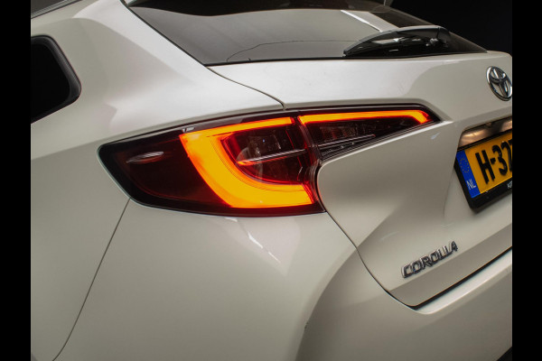 Toyota Corolla Touring Sports 1.2 Turbo Dynamic Sport (APPLE CARPLAY,NAVI,LED,CRUISE,CLIMATE,STOELVERWARMING,TREKHAAK,CAMERA,PDC)