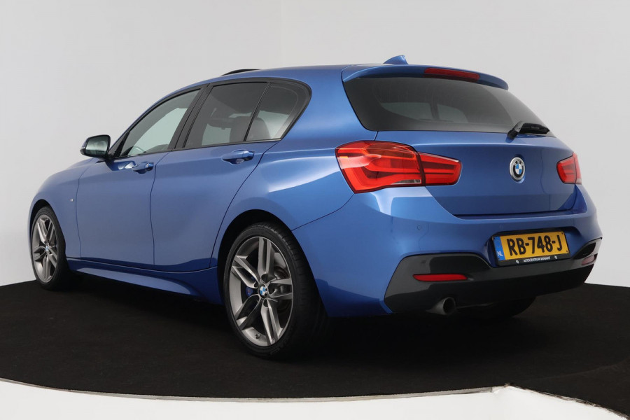 BMW 1-serie 118i High Executive M Sport AUTOMAAT (PANORAMADAK, M-PAKKET, STOELVERWARMING, LED, PARKEERSENSOREN)