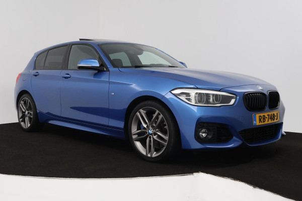 BMW 1-serie 118i High Executive M Sport AUTOMAAT (PANORAMADAK, M-PAKKET, STOELVERWARMING, LED, PARKEERSENSOREN)