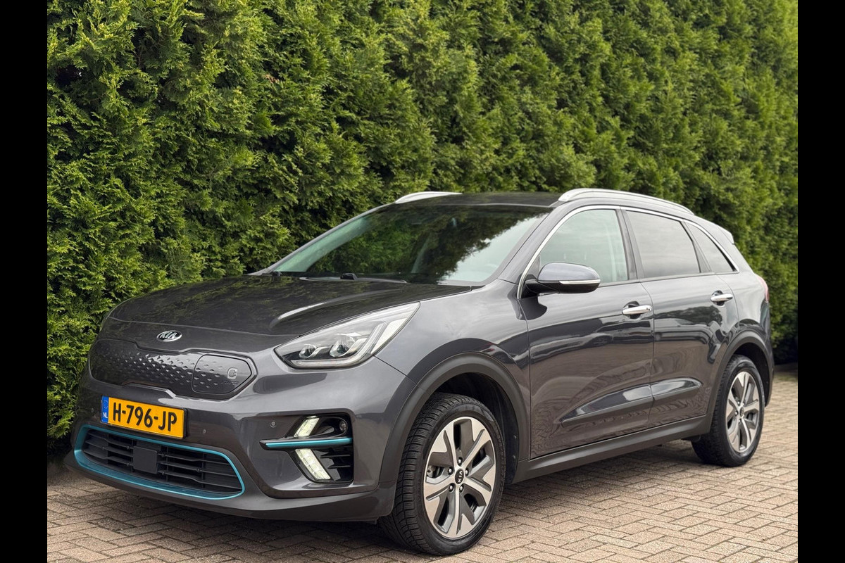 Kia e-Niro ExecutiveLine 64 kWh CarPlay Camera JBL Kia e-Niro ExecutiveLine 64 kWh CarPlay Camera JBL