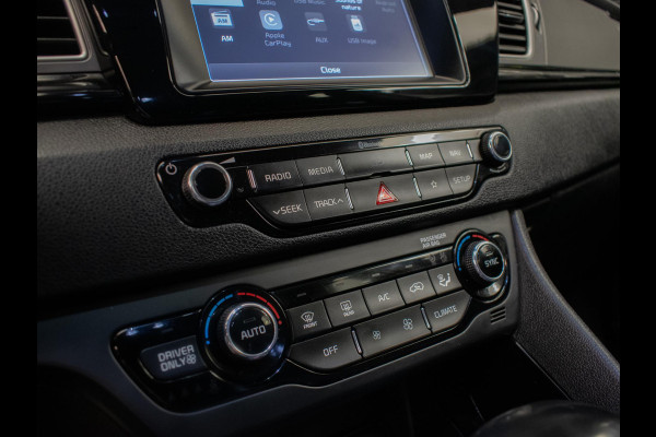 Kia Niro 1.6 GDi Hybrid Edition Sport (SCHUIFDAK,APPLE CARPLAY,NAVI,STOELVERWARMING,CAMERA,CRUISE,CLIMATE,PDC,NETTESTAAT)