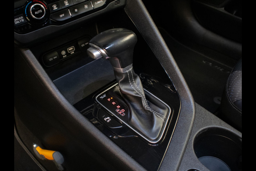 Kia Niro 1.6 GDi Hybrid Edition Sport (SCHUIFDAK,APPLE CARPLAY,NAVI,STOELVERWARMING,CAMERA,CRUISE,CLIMATE,PDC,NETTESTAAT)