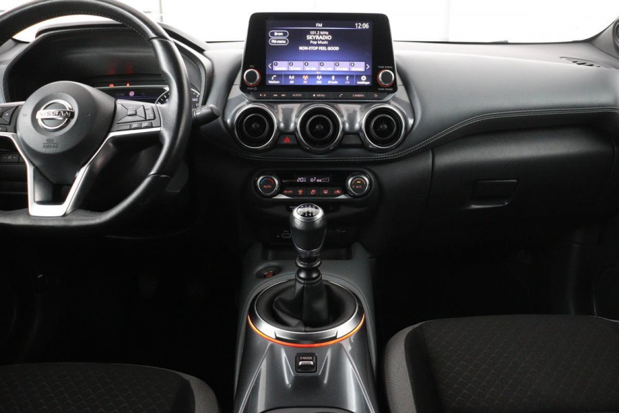 Nissan Juke 1.0 DIG-T N-Connecta | Carplay | Camera | Full LED | Keyless | Climate control | Cruise control
