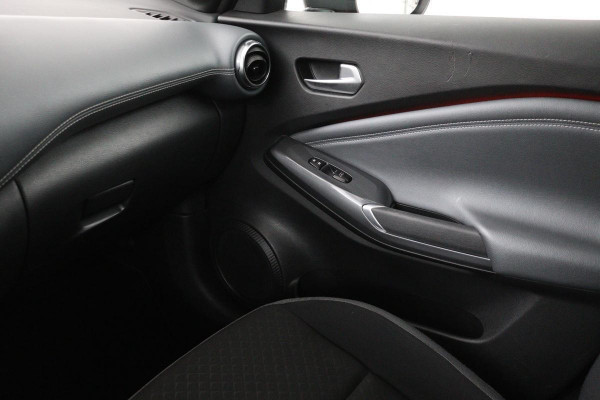 Nissan Juke 1.0 DIG-T N-Connecta | Carplay | Camera | Full LED | Keyless | Climate control | Cruise control