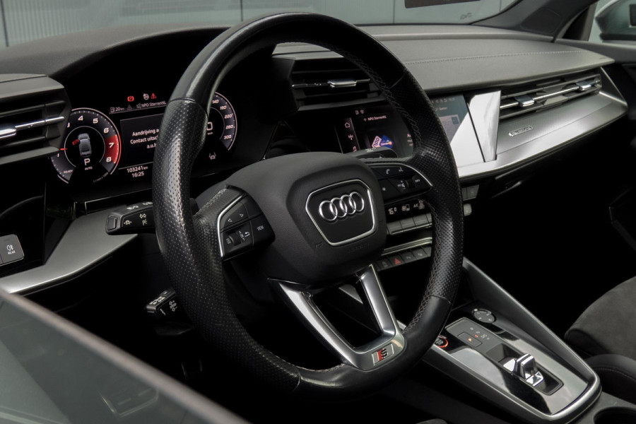 Audi A3 Limousine 2.0 TFSI quattro S3 Edition One | HEAD UP | RS SPORSTOELEN | MASSAGE STOELEN | BANG & OLUFSEN | PANO