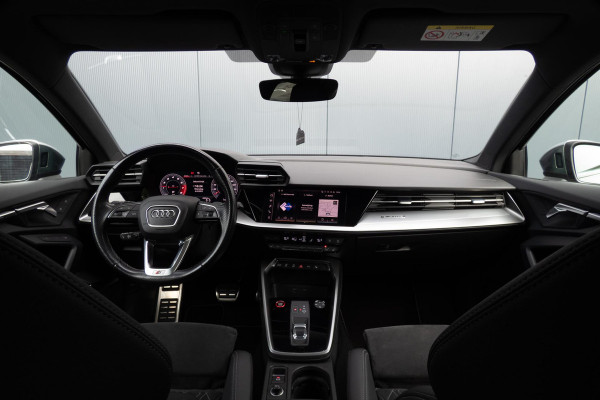 Audi A3 Limousine 2.0 TFSI quattro S3 Edition One | HEAD UP | RS SPORSTOELEN | MASSAGE STOELEN | BANG & OLUFSEN | PANO