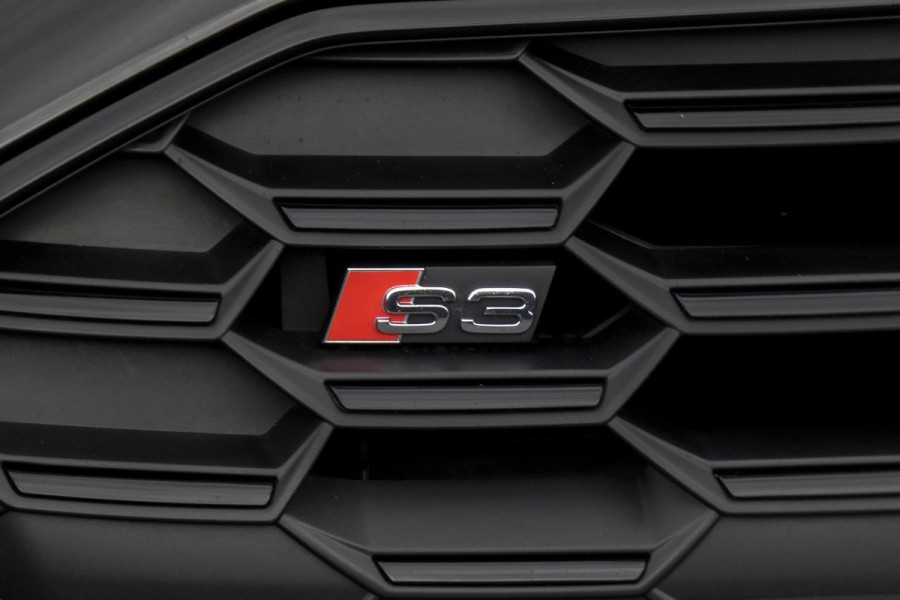 Audi A3 Limousine 2.0 TFSI quattro S3 Edition One | HEAD UP | RS SPORSTOELEN | MASSAGE STOELEN | BANG & OLUFSEN | PANO