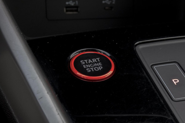 Audi A3 Limousine 2.0 TFSI quattro S3 Edition One | HEAD UP | RS SPORSTOELEN | MASSAGE STOELEN | BANG & OLUFSEN | PANO