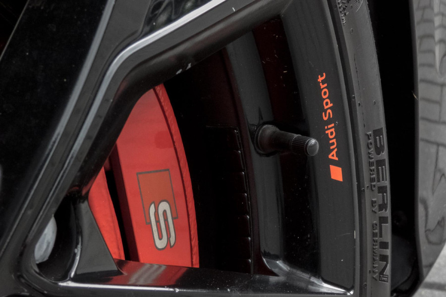 Audi A3 Limousine 2.0 TFSI quattro S3 Edition One | HEAD UP | RS SPORSTOELEN | MASSAGE STOELEN | BANG & OLUFSEN | PANO