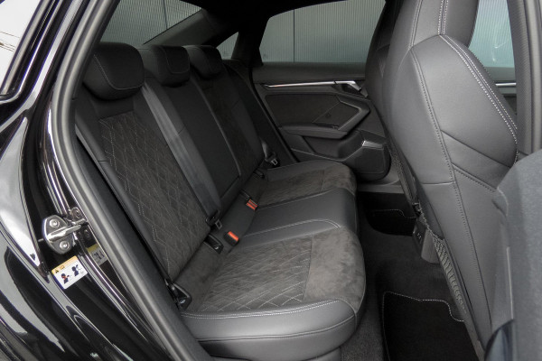 Audi A3 Limousine 2.0 TFSI quattro S3 Edition One | HEAD UP | RS SPORSTOELEN | MASSAGE STOELEN | BANG & OLUFSEN | PANO