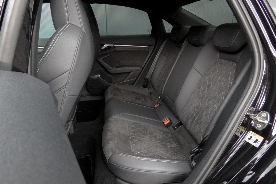 Audi A3 Limousine 2.0 TFSI quattro S3 Edition One | HEAD UP | RS SPORSTOELEN | MASSAGE STOELEN | BANG & OLUFSEN | PANO