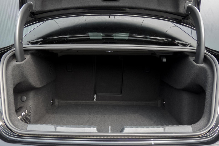 Audi A3 Limousine 2.0 TFSI quattro S3 Edition One | HEAD UP | RS SPORSTOELEN | MASSAGE STOELEN | BANG & OLUFSEN | PANO