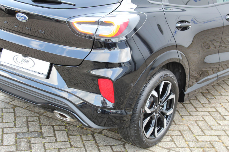 Ford Puma 1.0-155pk EcoBoost Hybrid ST-Line X. Luxe Ford Puma, slechts 9.100km ! Autm. airco, navigatie, telefoonvoorb., adaptieve cruise cntrl, LM wielen, stoel-, stuur- en voorraamverw., side- en lane assist, LED verlichting, camera, parkeersensoren v+a etc.