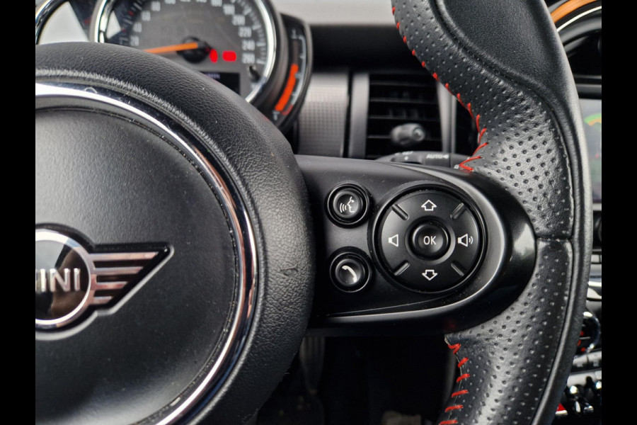 MINI Cooper 1.5 136PK / NL auto /Carplay /Garantie