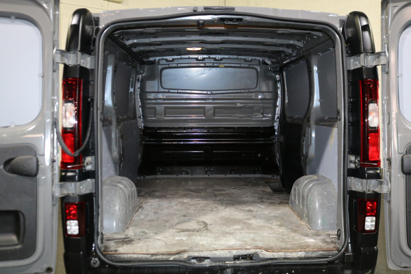 Renault Trafic 1.6 dCi 120pk L1 H1 Airco Trekhaak