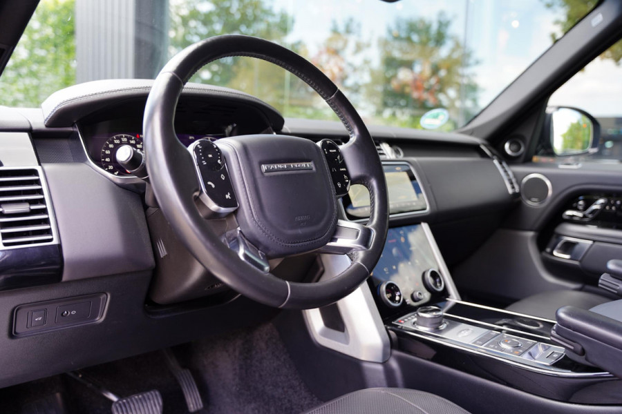 Land Rover Range Rover 4.4 SDV8 Panoramadak Meridian 22 Inch