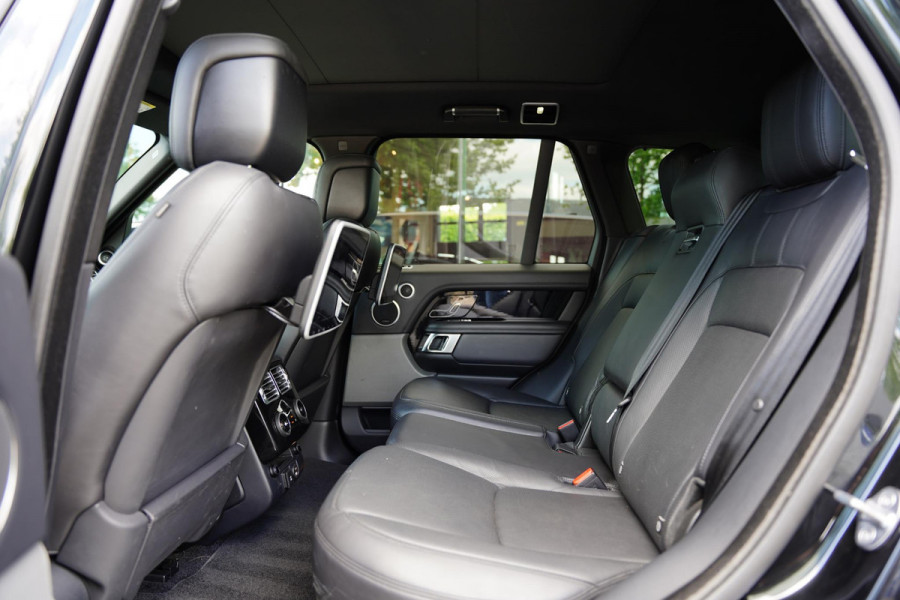 Land Rover Range Rover 4.4 SDV8 Panoramadak Meridian 22 Inch