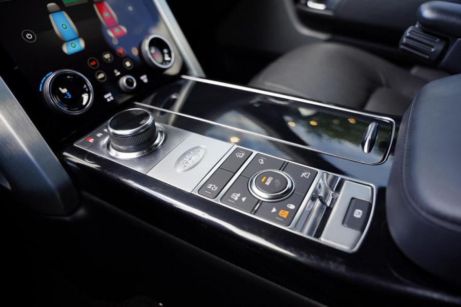 Land Rover Range Rover 4.4 SDV8 Panoramadak Meridian 22 Inch