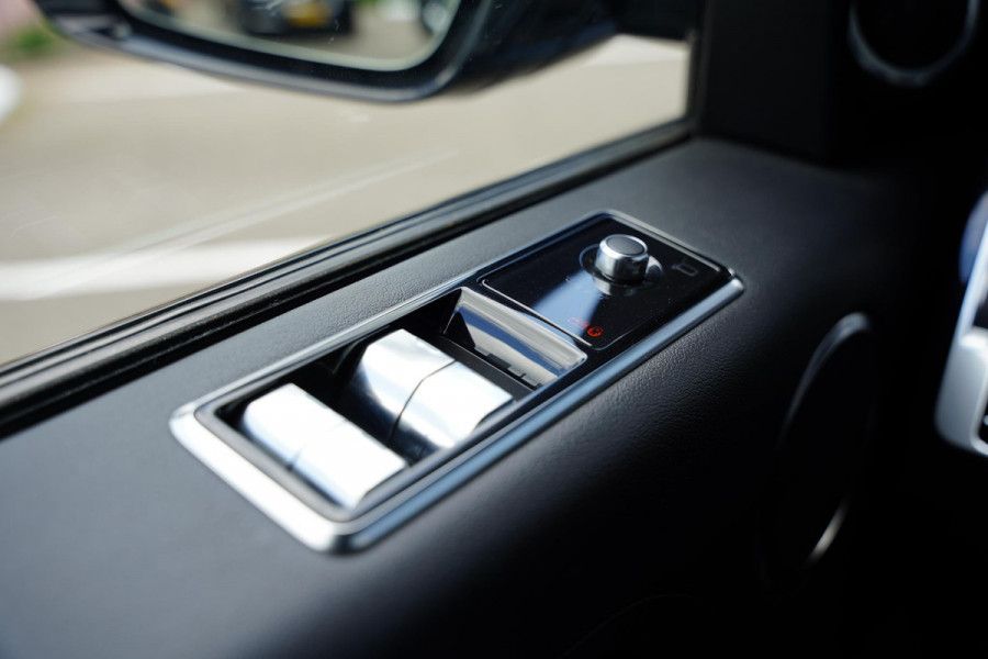 Land Rover Range Rover 4.4 SDV8 Panoramadak Meridian 22 Inch