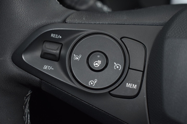 Opel Corsa 1.2 GS | Panodak | LED | 17 Inch | Carplay | Incl. garantie