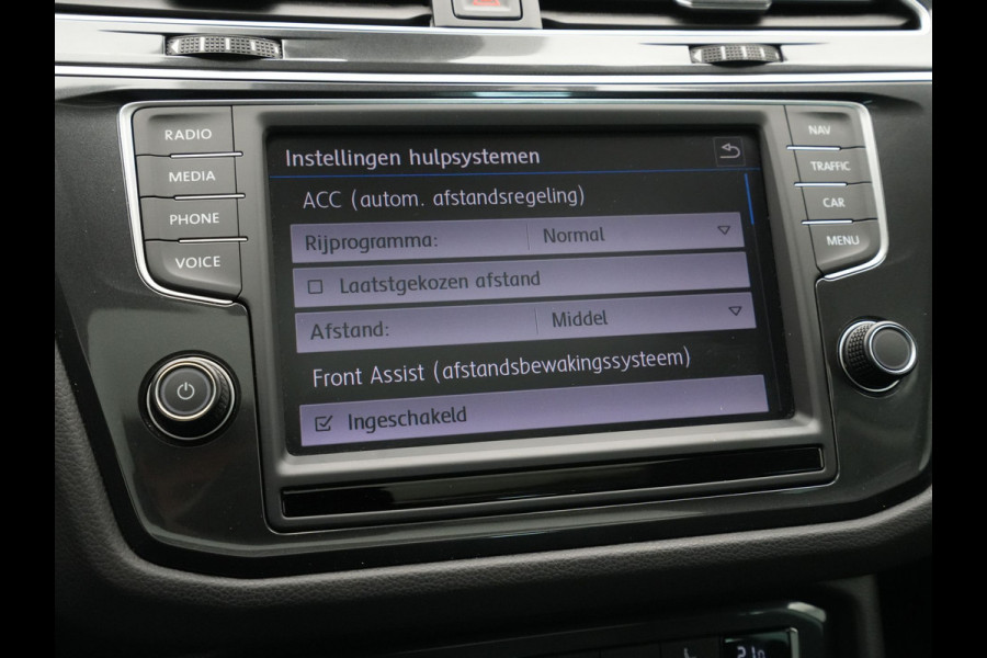 Volkswagen Tiguan 1.4 TSI ACT 150pk DSG Highline Panorama Navigatie Camera Acc Sideassist Stoelmemory 294
