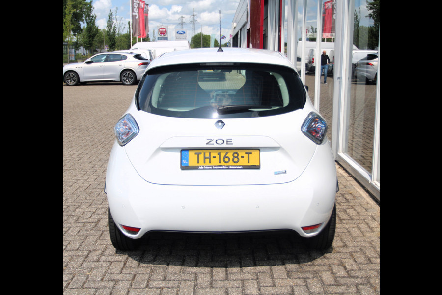 Renault ZOE R90 Life 41 kWh (ex Accu) | Cruise | Climate control | Parkeersensoren Leaseaccu vanaf € 64,- per maand