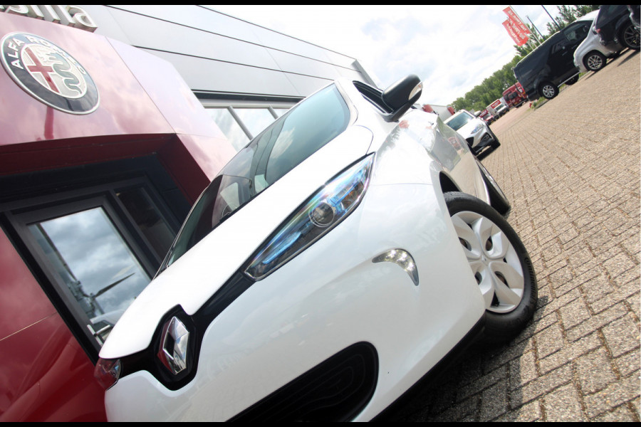 Renault ZOE R90 Life 41 kWh (ex Accu) | Cruise | Climate control | Parkeersensoren Leaseaccu vanaf € 64,- per maand