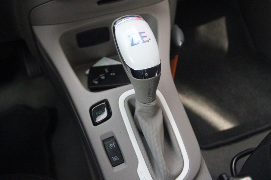 Renault ZOE R90 Life 41 kWh (ex Accu) | Cruise | Climate control | Parkeersensoren Leaseaccu vanaf € 64,- per maand