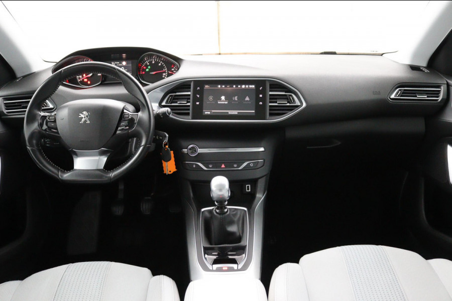 Peugeot 308 SW 1.6 BlueHDI Premium*PANO*CRUISE*NAVI*ECC*