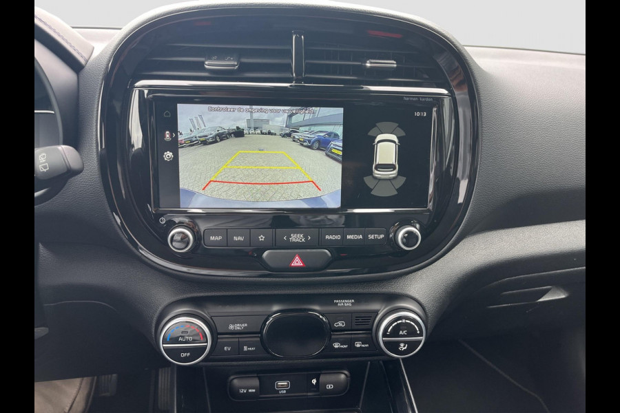 Kia e-Soul ExecutiveLine 64 kWh | Zeer Luxe | HUD | Stoelverwarming/Stoelverkoeling | Elektr. Stoelen | Lane Assist | Premium Sound |