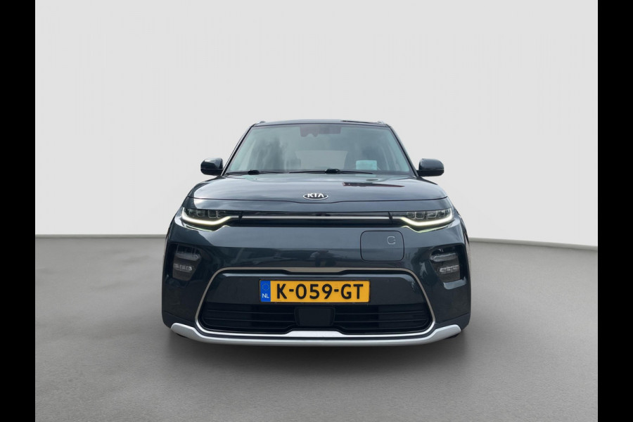 Kia e-Soul ExecutiveLine 64 kWh | Zeer Luxe | HUD | Stoelverwarming/Stoelverkoeling | Elektr. Stoelen | Lane Assist | Premium Sound |