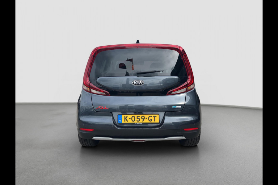 Kia e-Soul ExecutiveLine 64 kWh | Zeer Luxe | HUD | Stoelverwarming/Stoelverkoeling | Elektr. Stoelen | Lane Assist | Premium Sound |