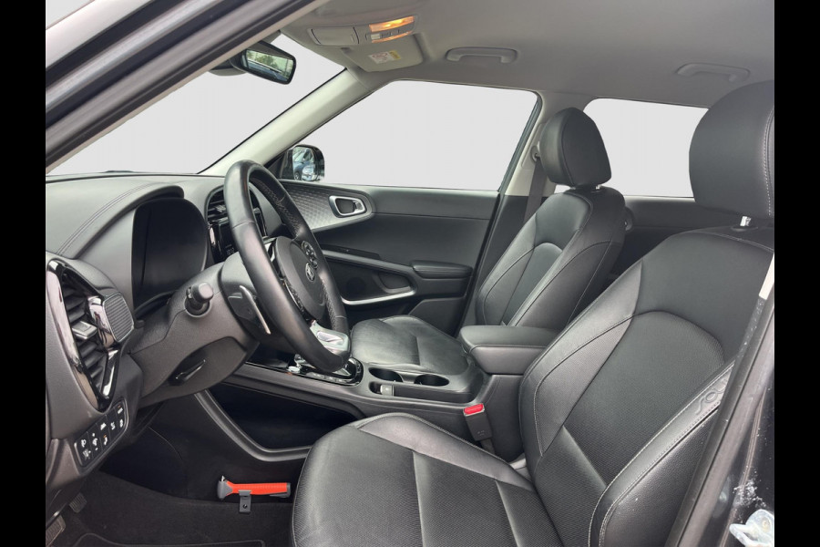 Kia e-Soul ExecutiveLine 64 kWh | Zeer Luxe | HUD | Stoelverwarming/Stoelverkoeling | Elektr. Stoelen | Lane Assist | Premium Sound |