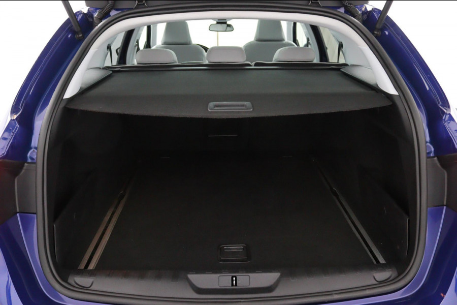 Peugeot 308 SW 1.6 BlueHDI Premium*PANO*CRUISE*NAVI*ECC*