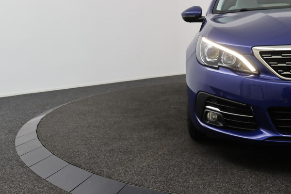 Peugeot 308 SW 1.6 BlueHDI Premium*PANO*CRUISE*NAVI*ECC*