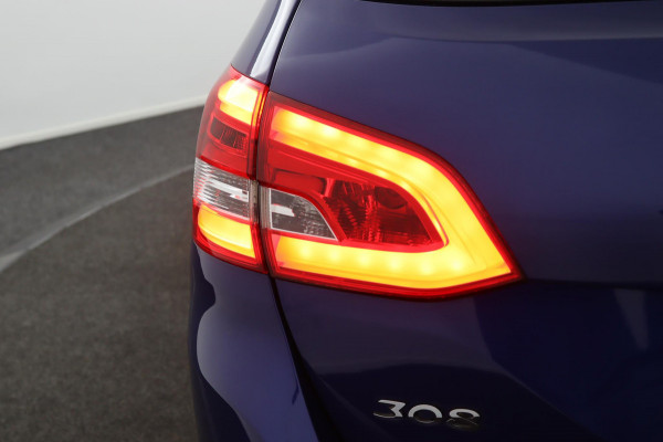 Peugeot 308 SW 1.6 BlueHDI Premium*PANO*CRUISE*NAVI*ECC*