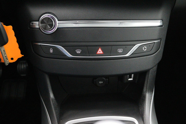 Peugeot 308 SW 1.6 BlueHDI Premium*PANO*CRUISE*NAVI*ECC*
