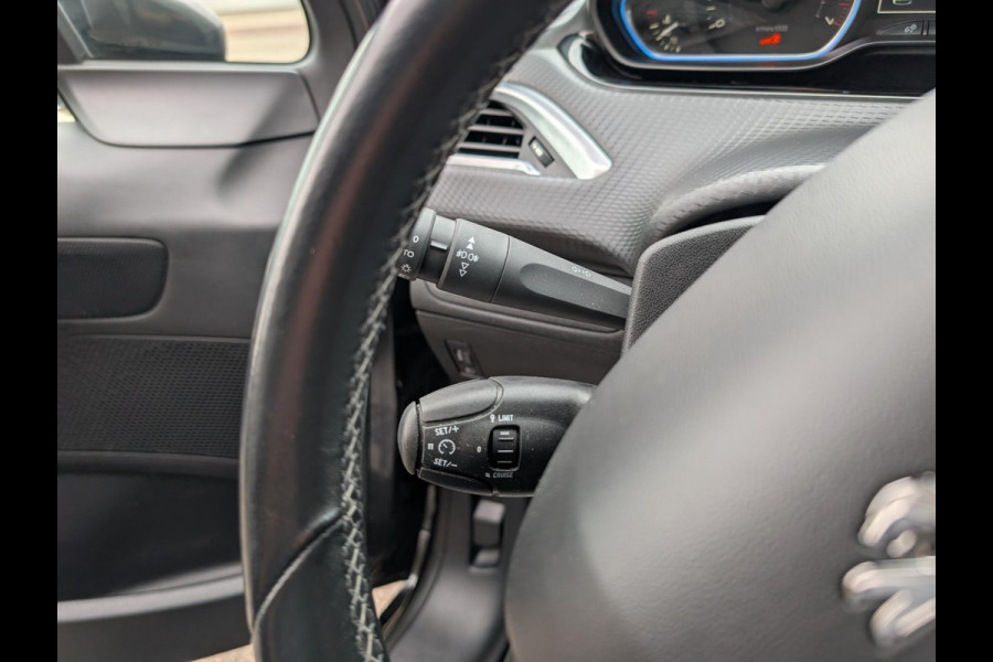 Peugeot 2008 1.2 PureTech Allure