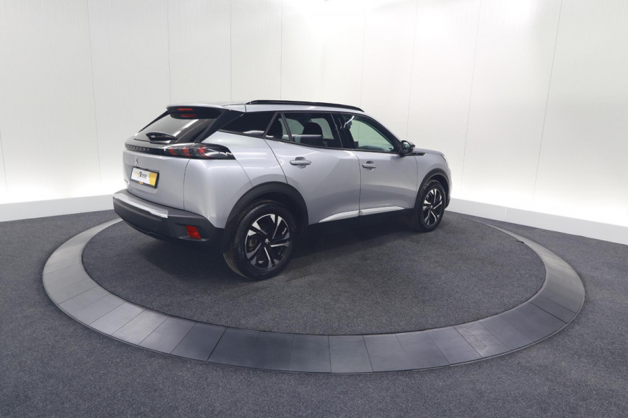 Peugeot e-2008 EV Allure Pack 50 kWh | 3 Fase Laadfunctie | Camera | Navigatie | Parkeersensoren | Apple Carplay